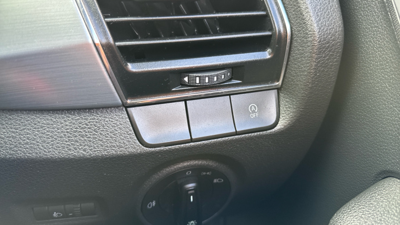 Skoda Fabia 1.0 MPI SE 5dr Petrol Hatchback